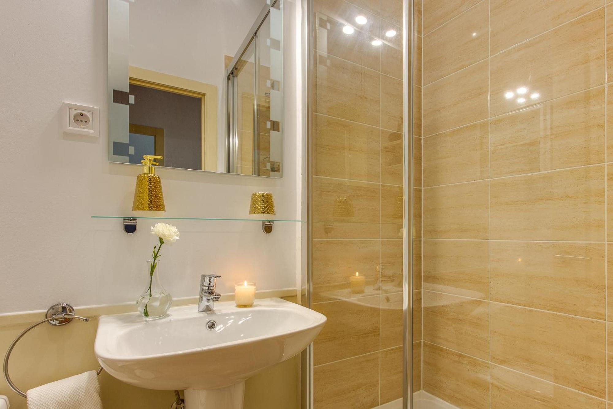 Amplias Habitaciones En El Corazon De Madrid - Plaza De Espana Dış mekan fotoğraf